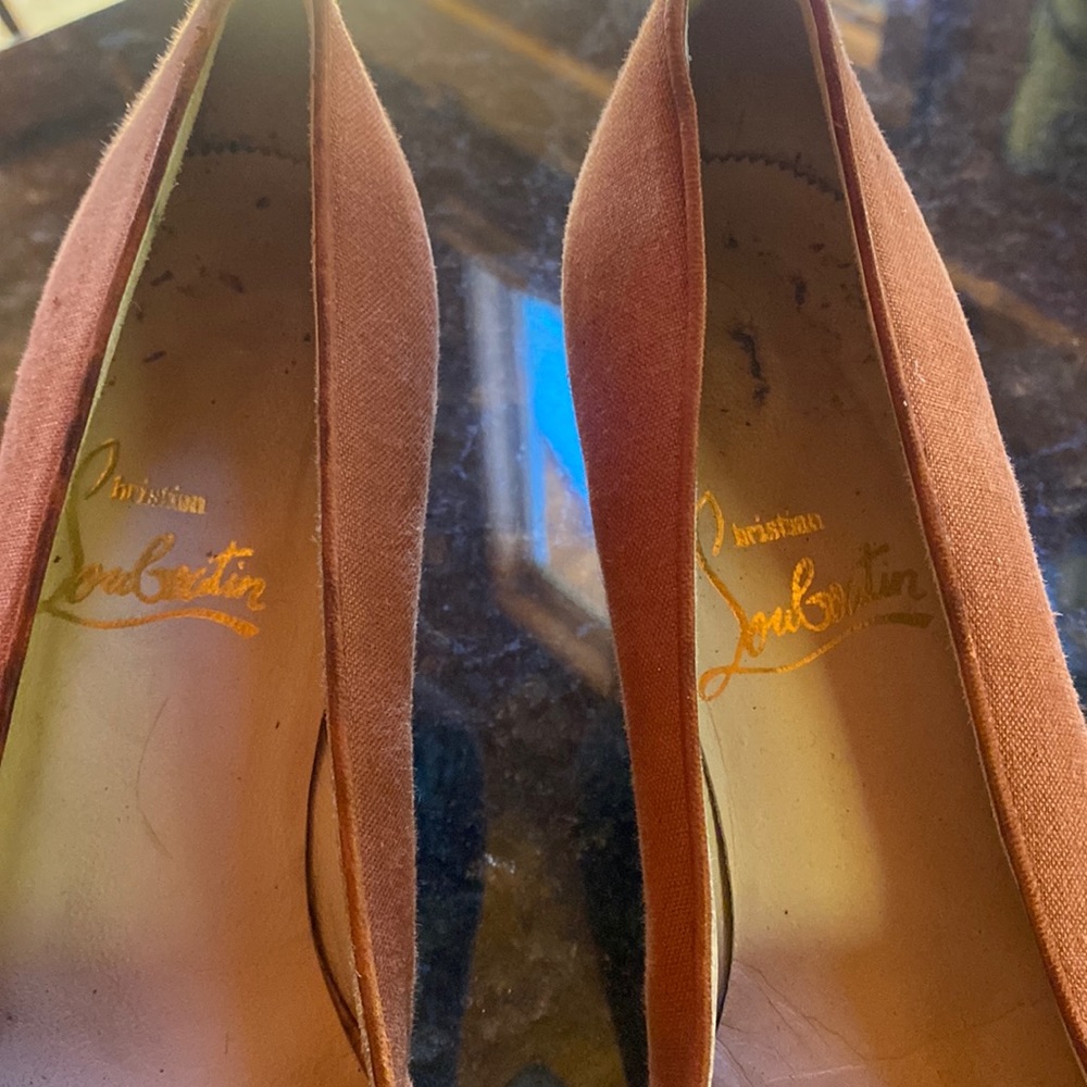 Vintage Christian Louboutin pumps.6.5🌺
